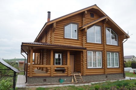 Московская обл., пос. Гжель, деревянный жилой дом ручной рубки по проекту К-243, 2013 год
